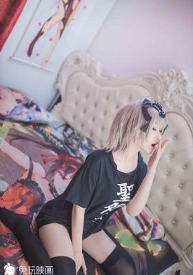 天降女子从二楼掉下来了人物樱花