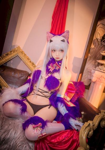 二战电影《猛烈开火》